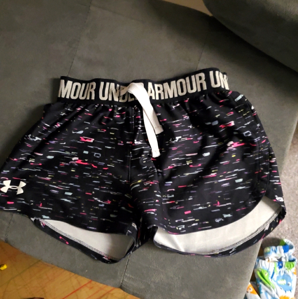 Girls under armour shorts